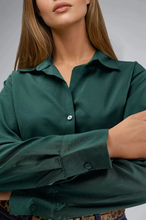 BUSEM Düğmeli Rahat Kesim Gömlek - 7