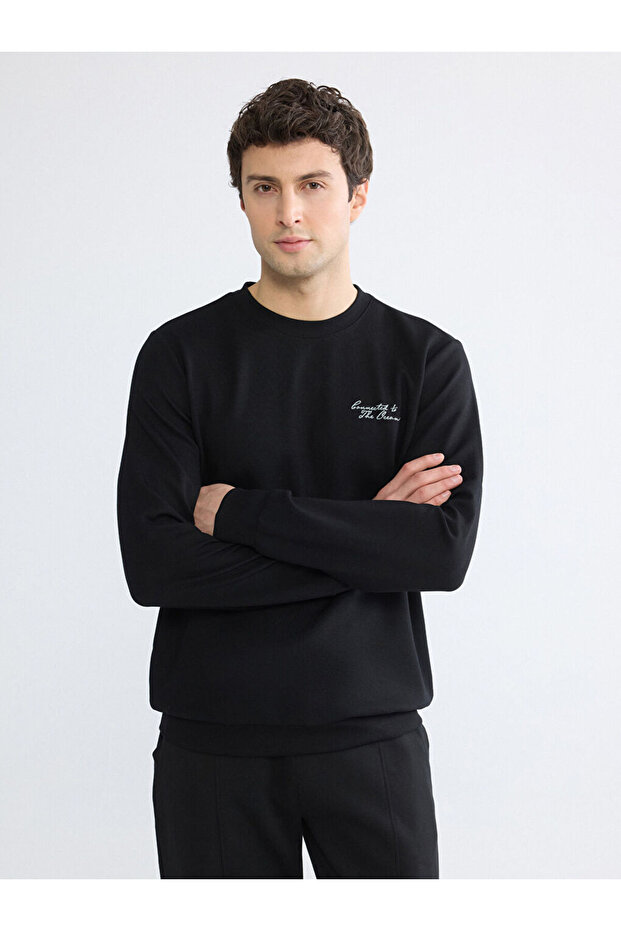 Mg trenden black crew neck embroidered men's sweatshirt