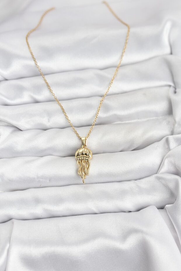 Zircon Jellyfish Women's Necklace with Golden Steel Chain for Elegant Necks