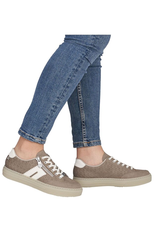 Sneaker - 4