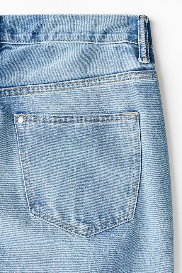 Relaxed Bootcut Jeans - 7