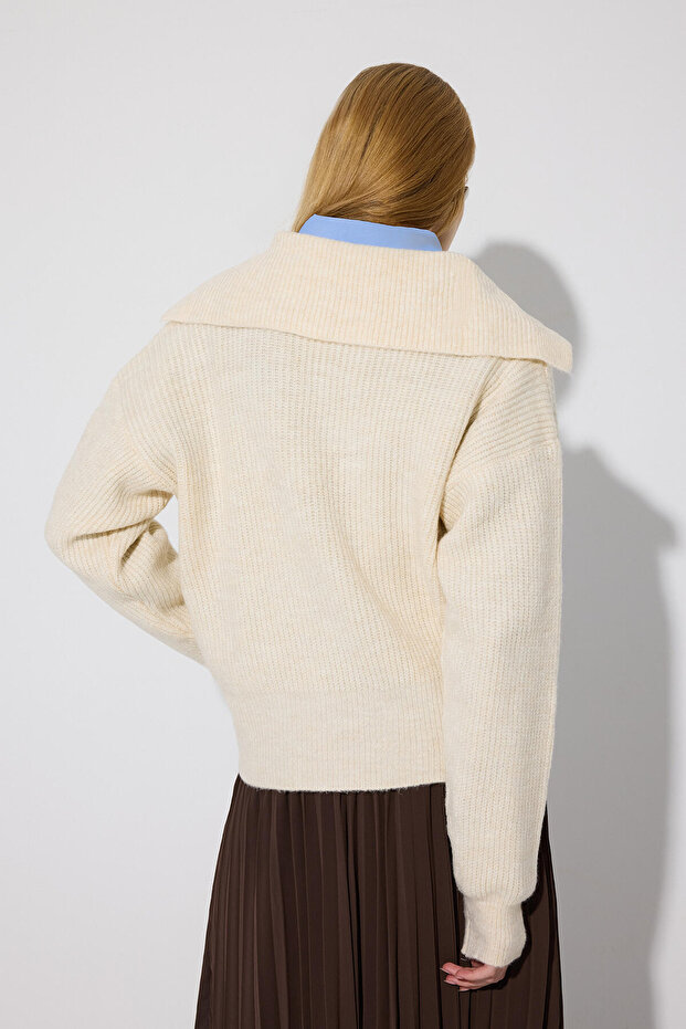 DEVRİK YAKA DÜĞMELİ TRİKO KAZAK - 5