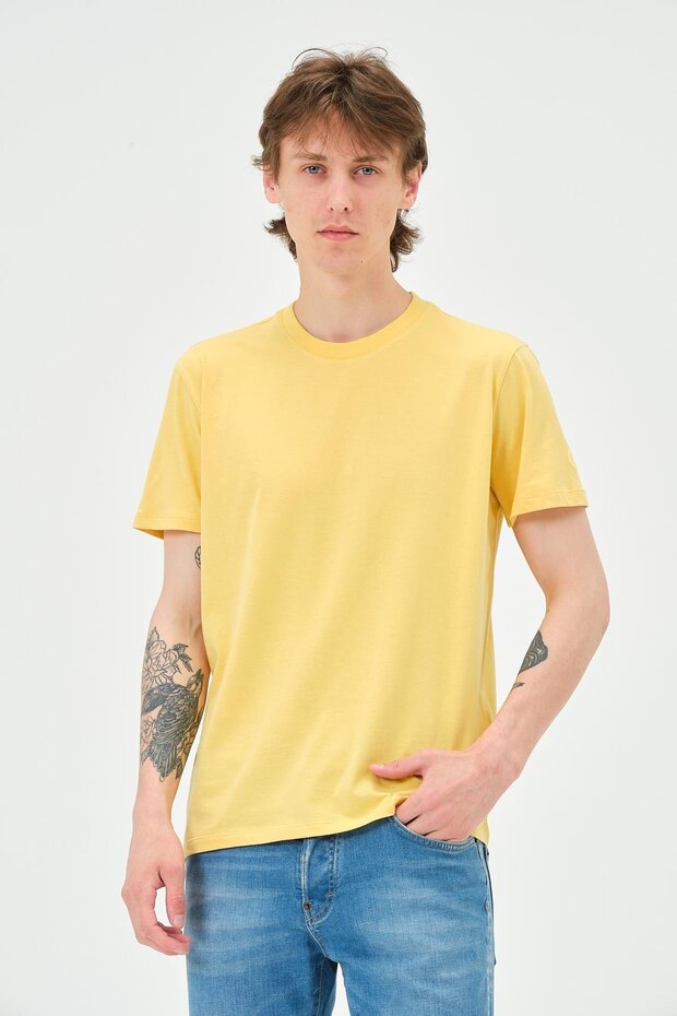 Men's Crew Neck Regular Fit T-shirt Yellow