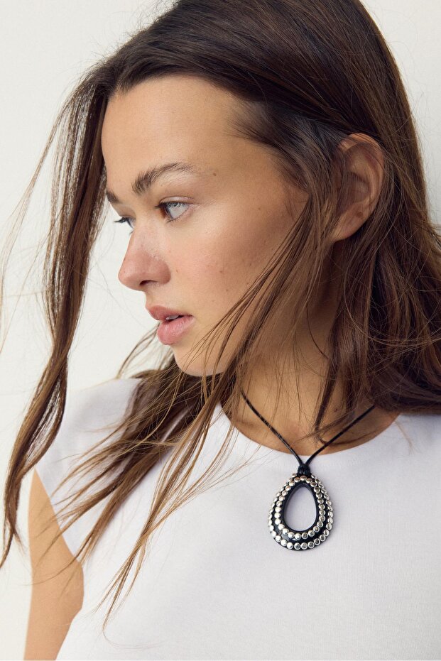 Uçlu kordon kolye - 1