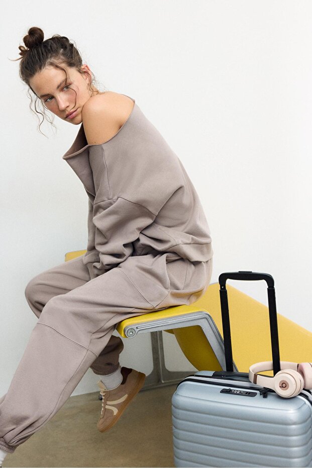 Basic omuz dekolteli sweatshirt - 1