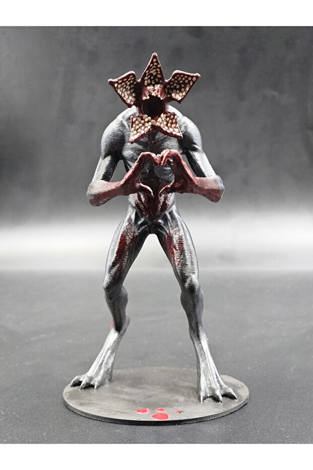 Stranger Things Demogorgon Figürü - "Love From Upside Down"