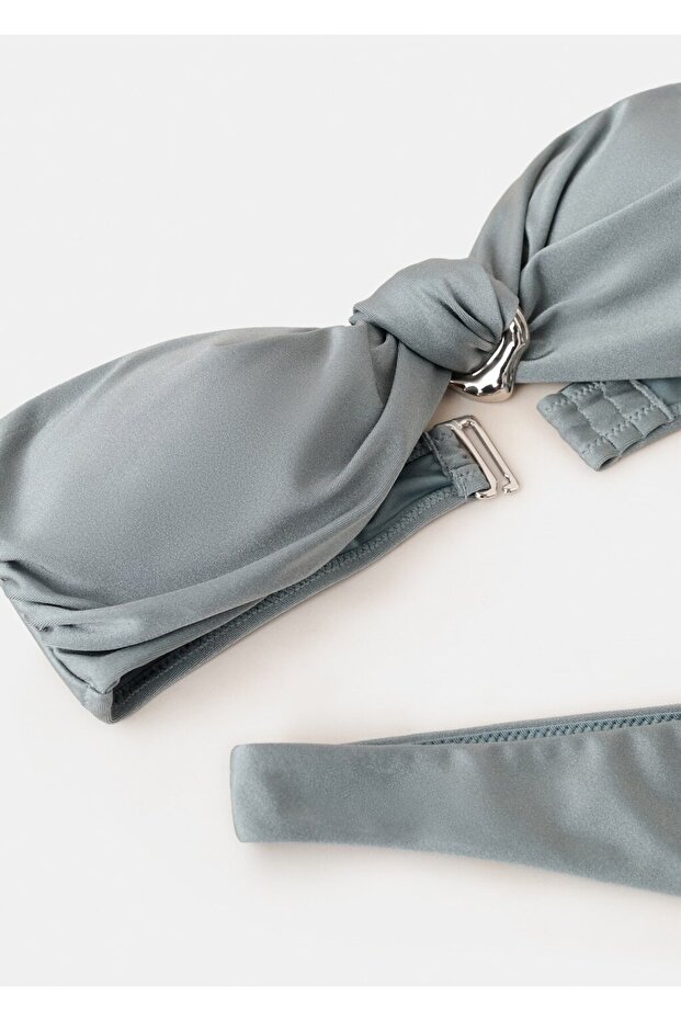 Parlak bitişli bandeau bikini üstü - 5