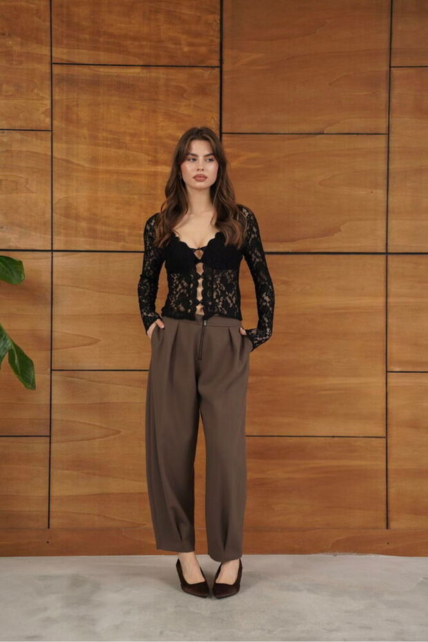 Dantel Detaylı Düğmeli Bluz - 4