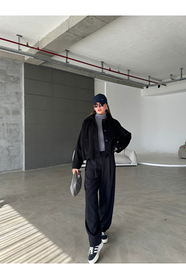 سترة بأزرار أمامية على شكل حرف V - 2