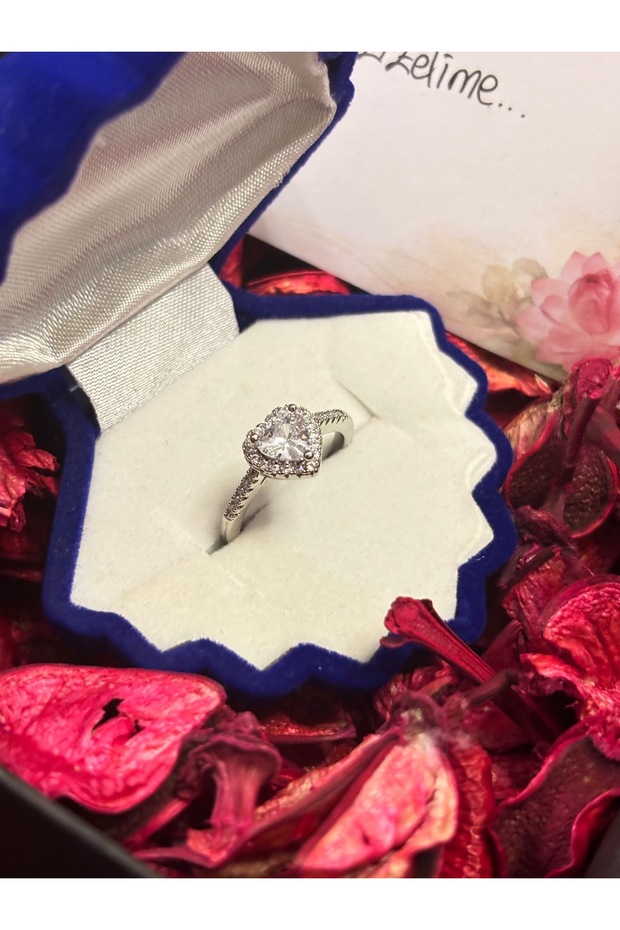 Valentine's Day Special Design Solitaire Crystal Silver Steel Ring in a Box