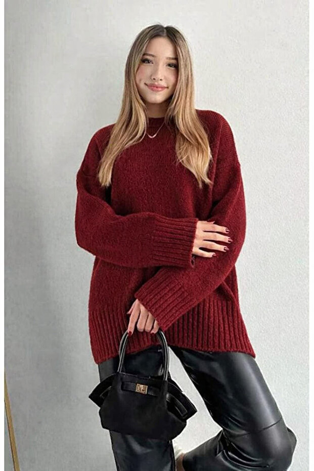 Women's Crew Neck Oversize Claret Red Knitwear Sweater