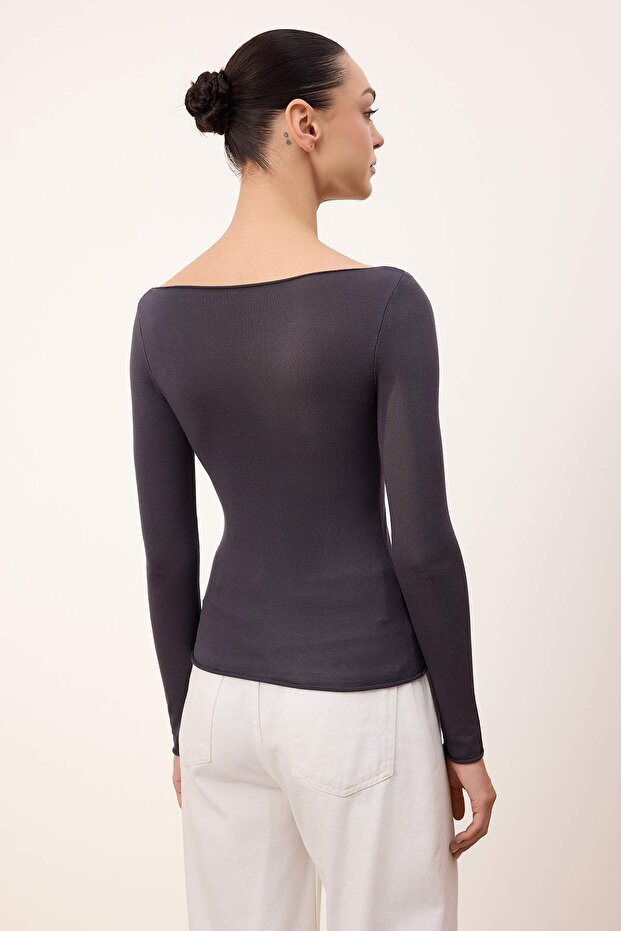 Wardrobe Essentials Antrasit Yumuşak Dokulu Kayık Yaka Triko Kazak TWOAW26KZ00293 - 4