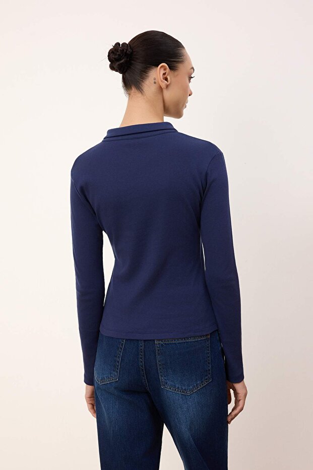 Wardrobe Essentials-Lacivert Fitted/Vücuda Oturan Polo Yaka Örme Bluz TWOSS26BZ00066 - 4