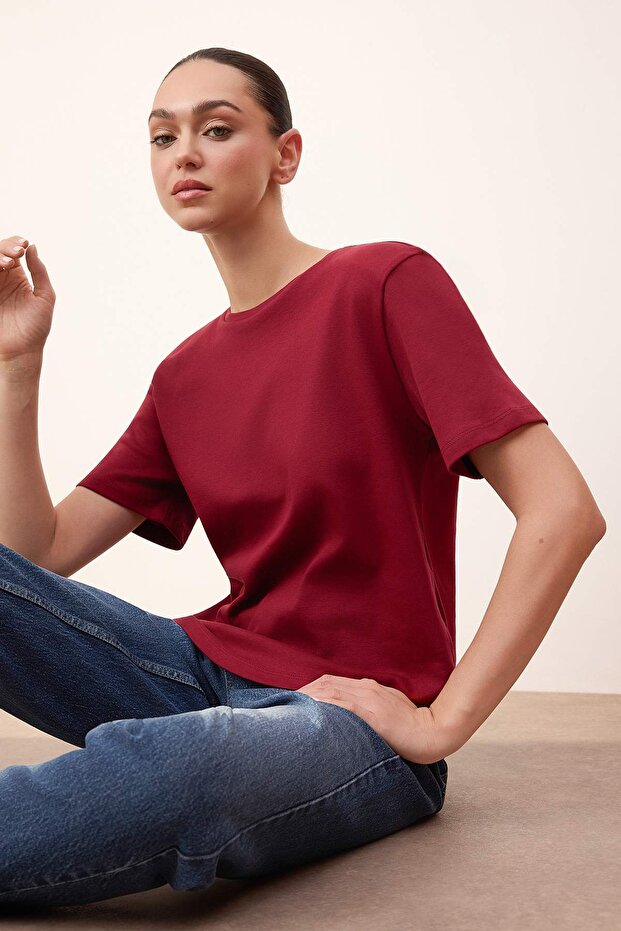 Wardrobe Essentials-Bordo Regular/Normal Kalıp Vatkalı Örme T-Shirt TWOSS26TS00005 - 1