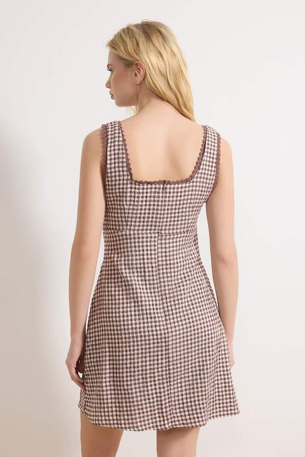 Kahverengi Ekose / Kareli Dantel Detaylı Kısa / Mini Dokuma Elbise TWOSS26EL00091 - 4