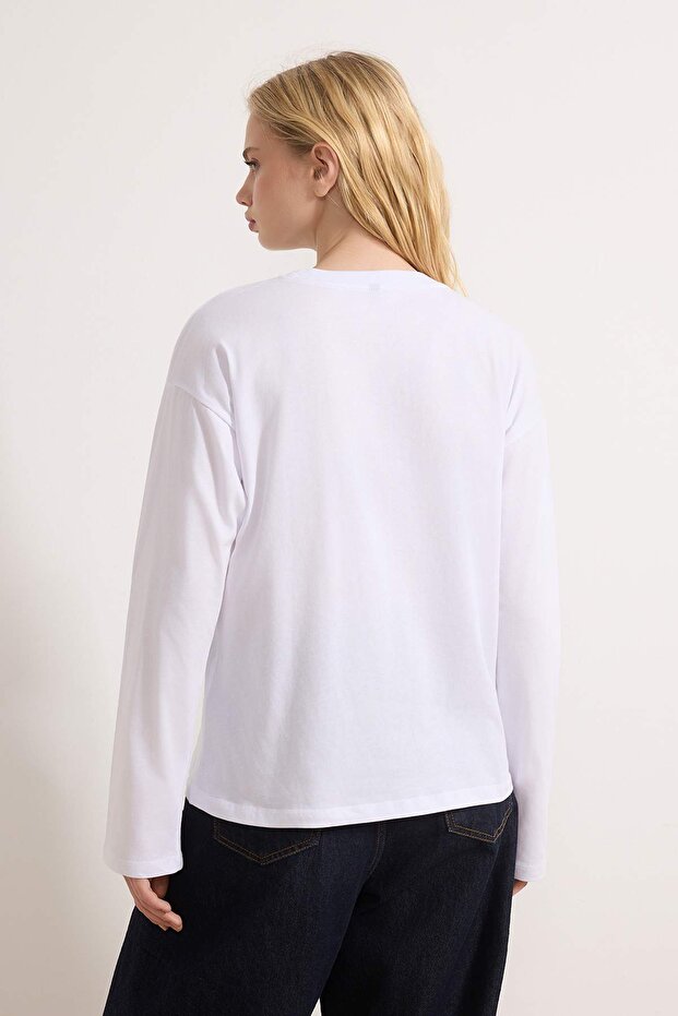 Beyaz %100 Kalın Pamuklu Basic Bisiklet Yaka Oversize/Geniş Kalıp Örme T-Shirt TWOAW24TS00013 - 4