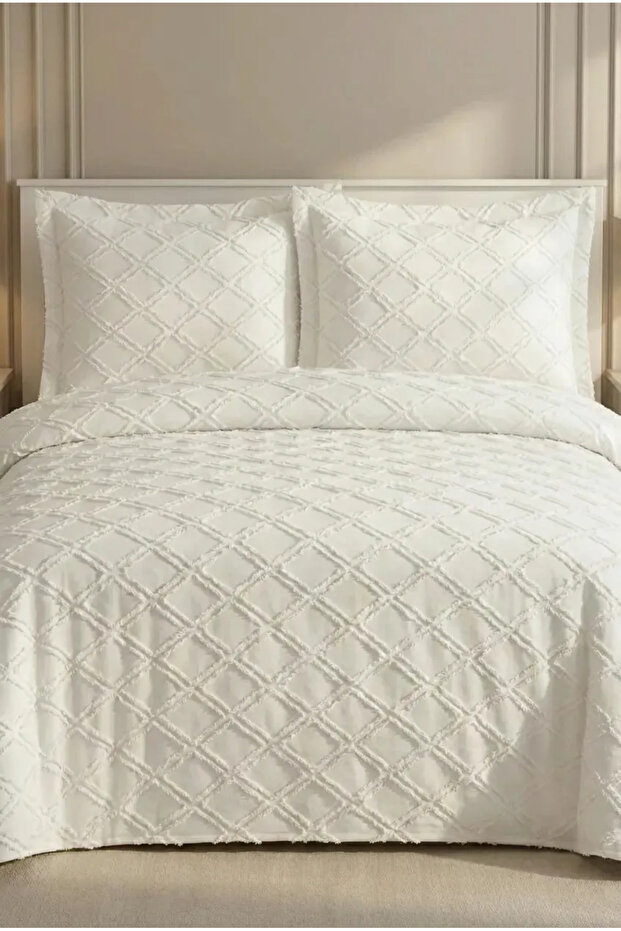 طقم غطاء سرير مزدوج كريمي - يتضمن 2 غطاء وسادة 250 × 260