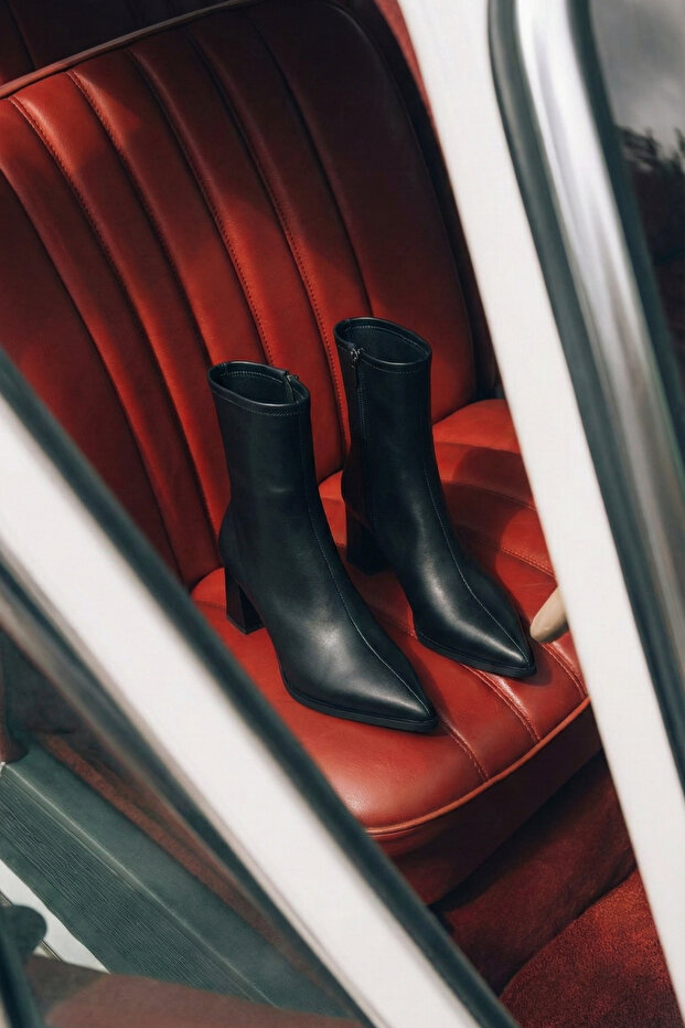 Damenstiefel mit dickem Absatz und spitzer Zehenpartie Simva Schwarz - 5