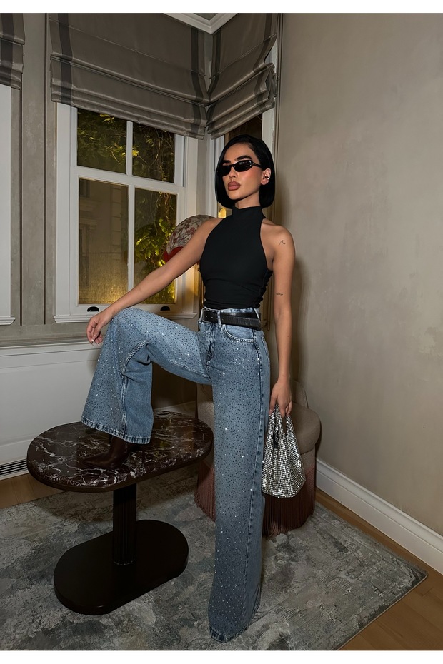 Women's Stone-Embellished Wide-Leg Jeans