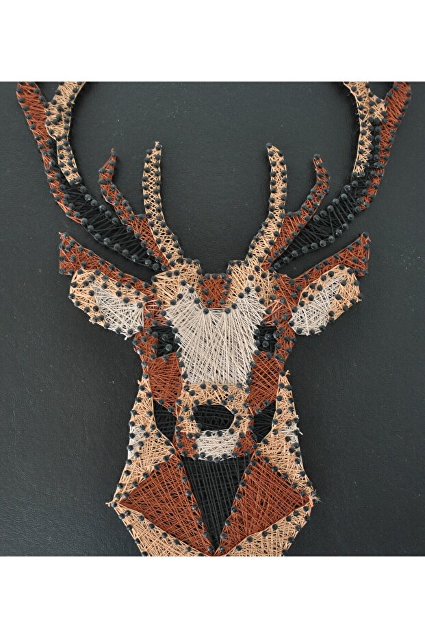 String Art Tablo Geyik - 2