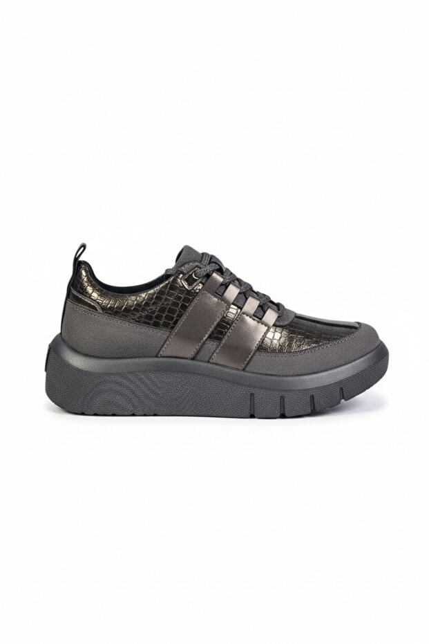Women's Thick Sole Casual Shoes - Comfortable and Modern Design