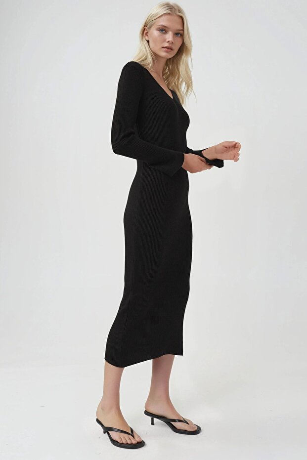 My Fashion V-Neck Textured Long Knit Dress