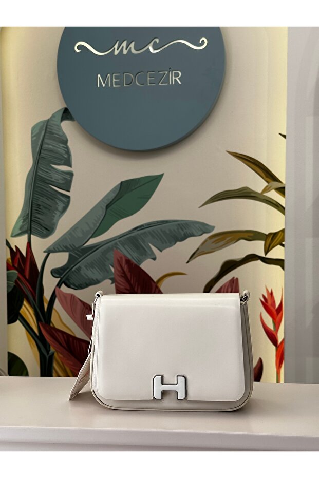 Leather Single Compartment Bag B35002
