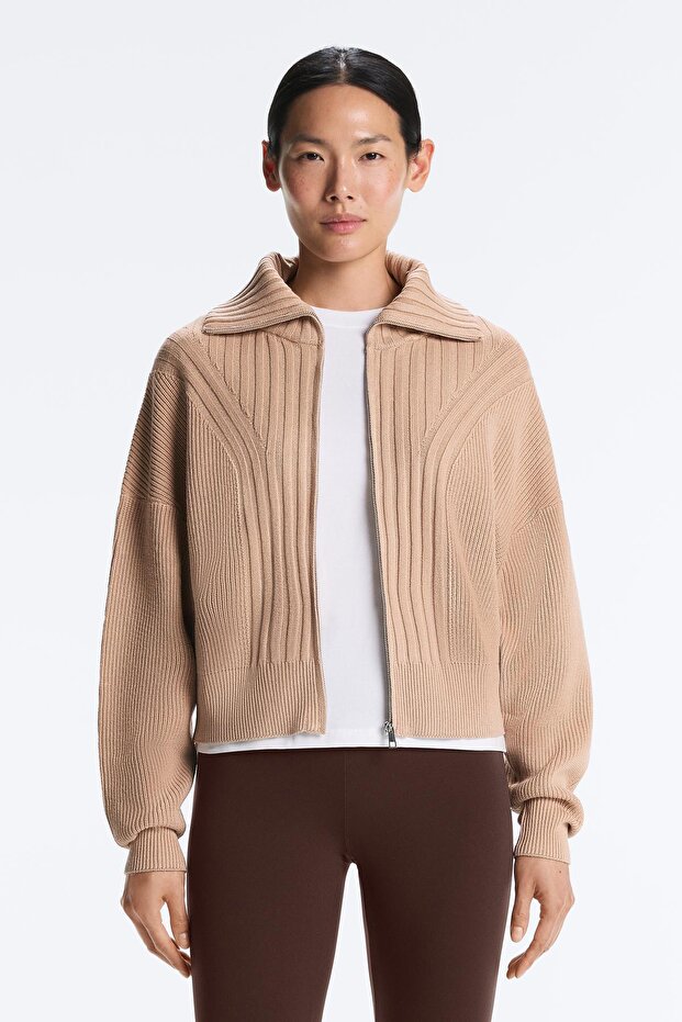 جاكيت محبوك مضلع - 4