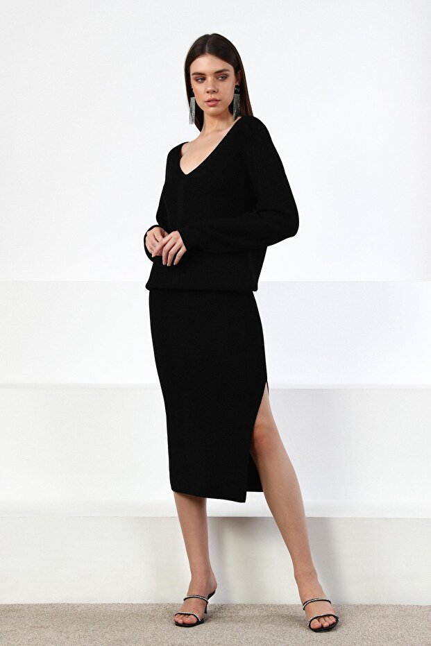 Black Midi Length Viscose Women's Knitwear Skirt with Side Slits