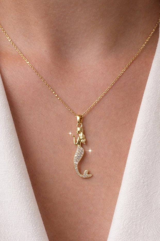 Stainless Steel Necklace with Mermaid Figure – Elegant and Stylish Design