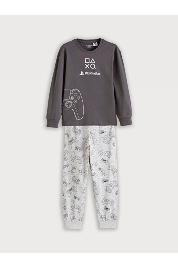 Sparkling Choices from Shining Store Boys' Pajama Set with Playstation Print
