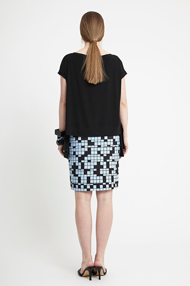 Checkerboard Patterned Set - 4