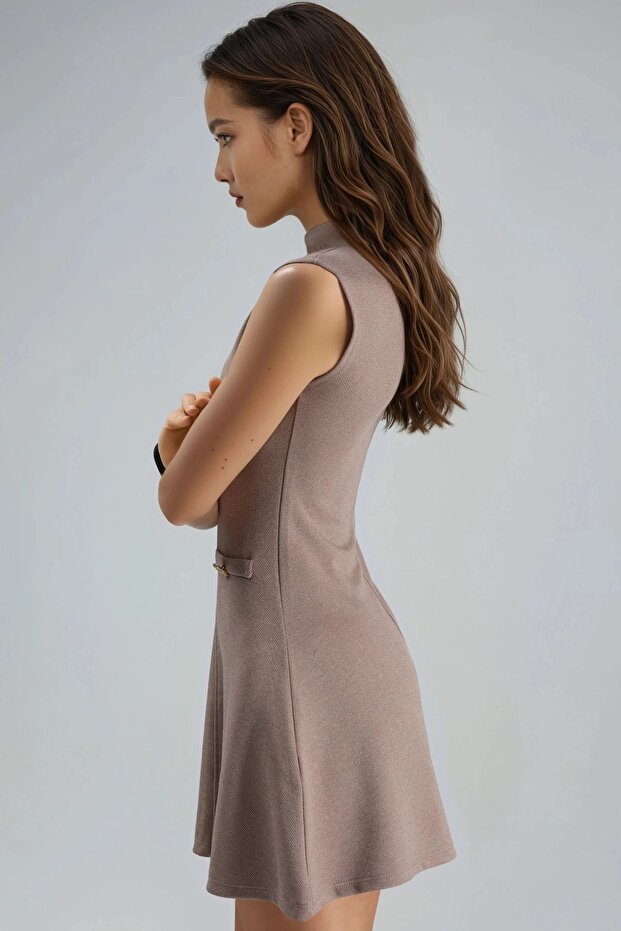 BUSEM Dik Yaka Cep Detaylı Mini Elbise - 4