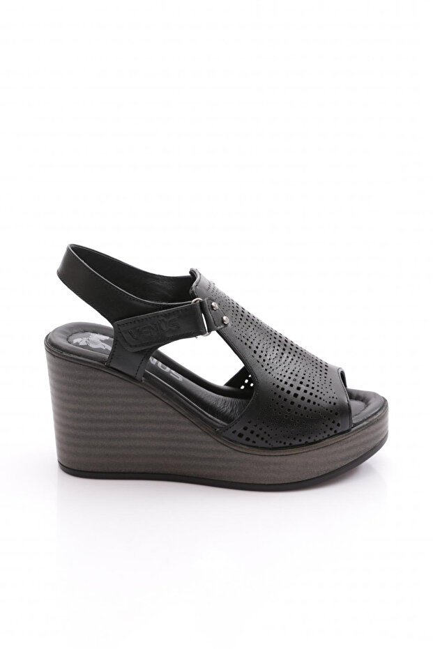 2310815Y Women's Leather Sandals