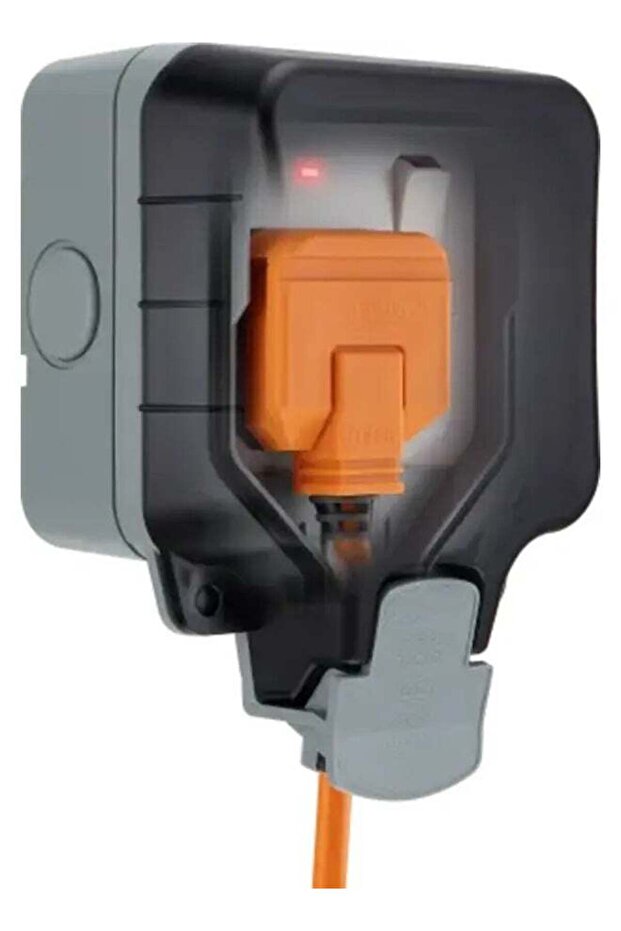 WP21-02 British General Weatherproof IP66 Protection Single switched surface socket