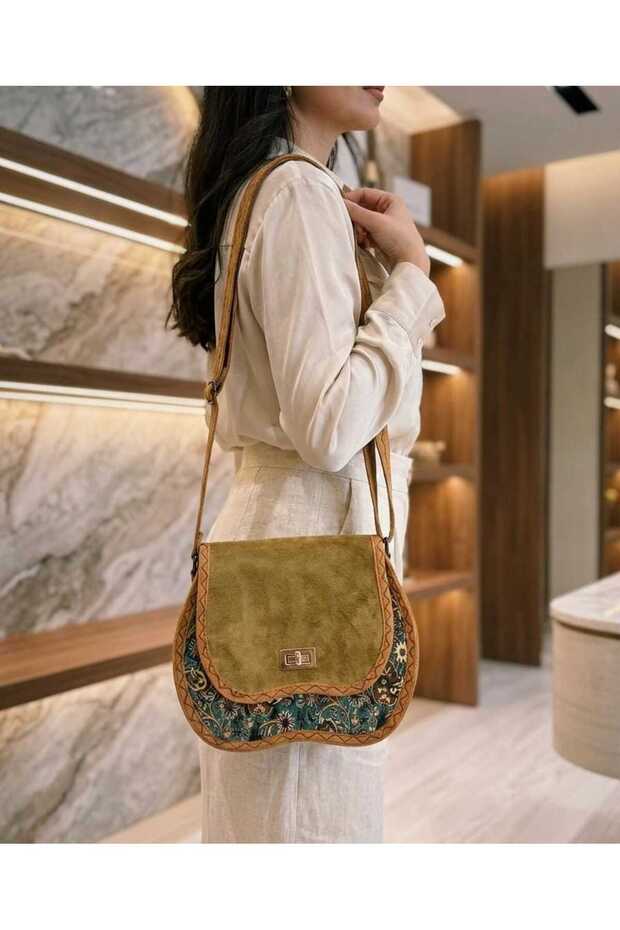 Authentic Mosaic Pattern Shoulder Bag