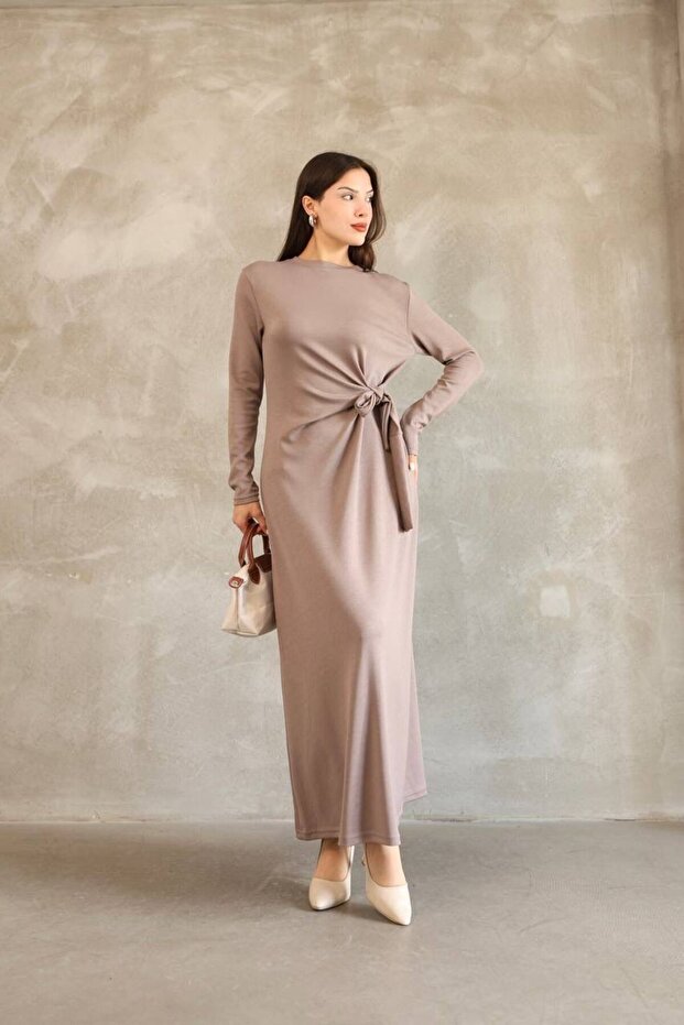 YANDAN BAĞLAMALI ELBİSE - 3