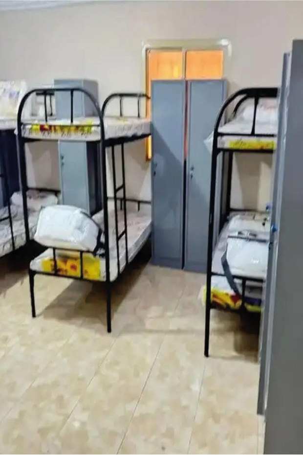 سرير حديد اسود دورين - 3