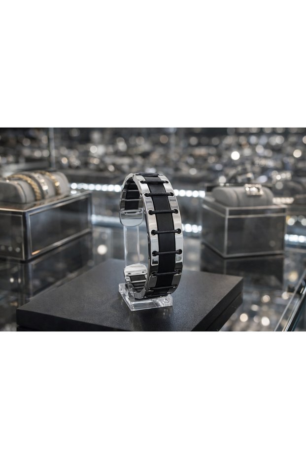 Luxury Steel Men's Bracelet - Special Design Stitched Leather Detailed Jewelry Accessory