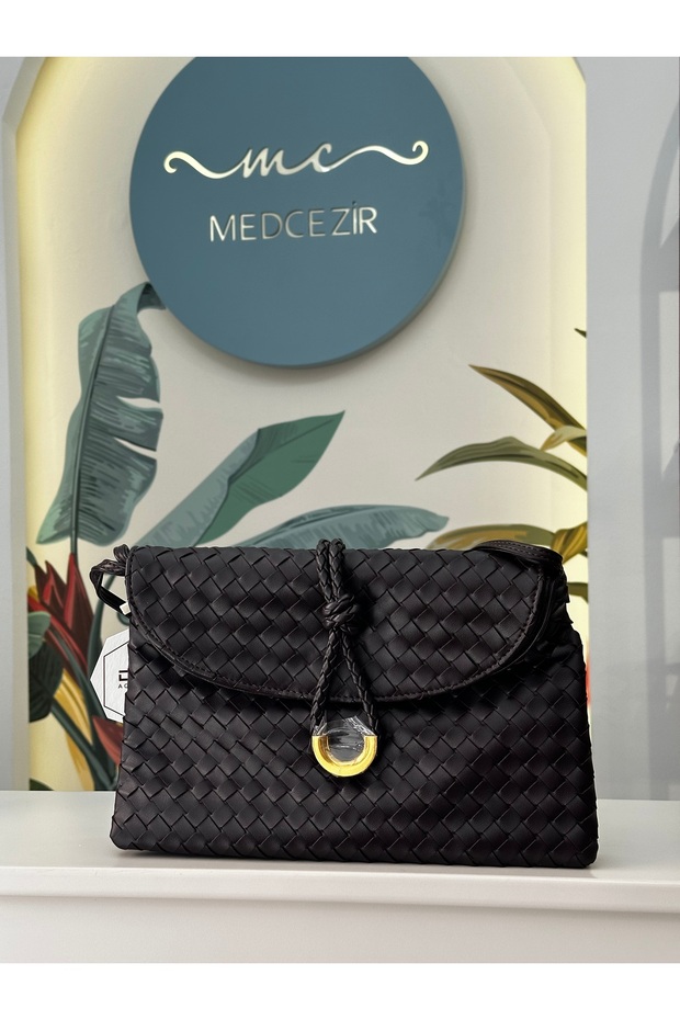 Leather Single Compartment Bag B36021