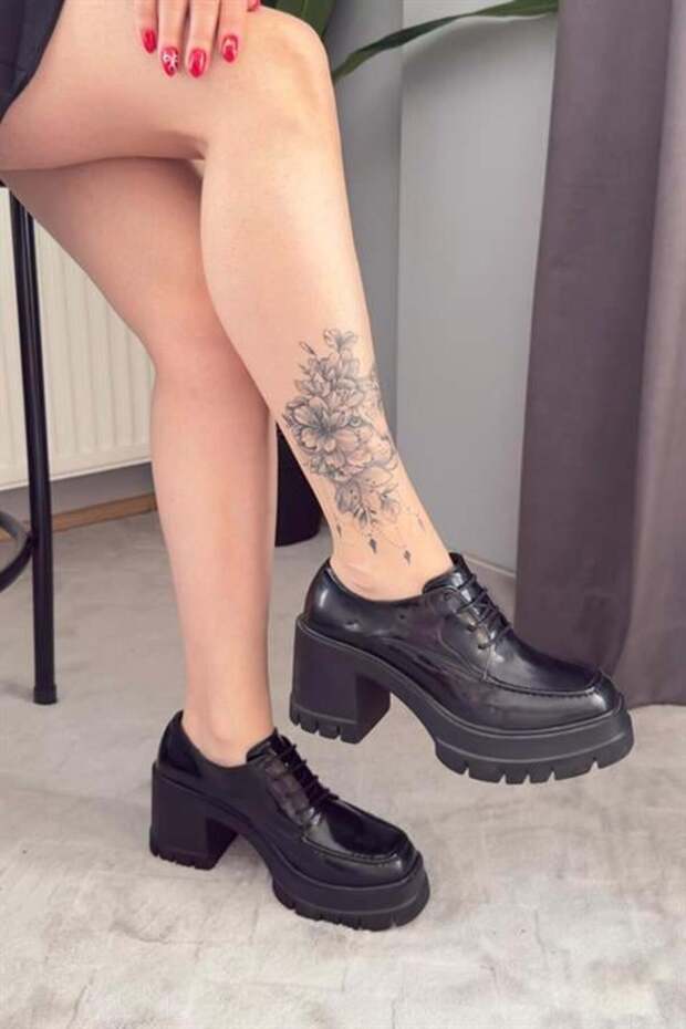 Women's Carmel Black Patent Leather Lace-Up 8 cm Heeled Platform Shoes