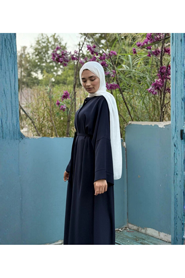 Zippered Plain Abaya: Dubai Crepe Freshness