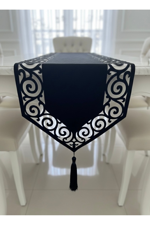Infinity Model Velvet Fabric Tulle Detailed Tasseled Decorative Tablecloth Runner