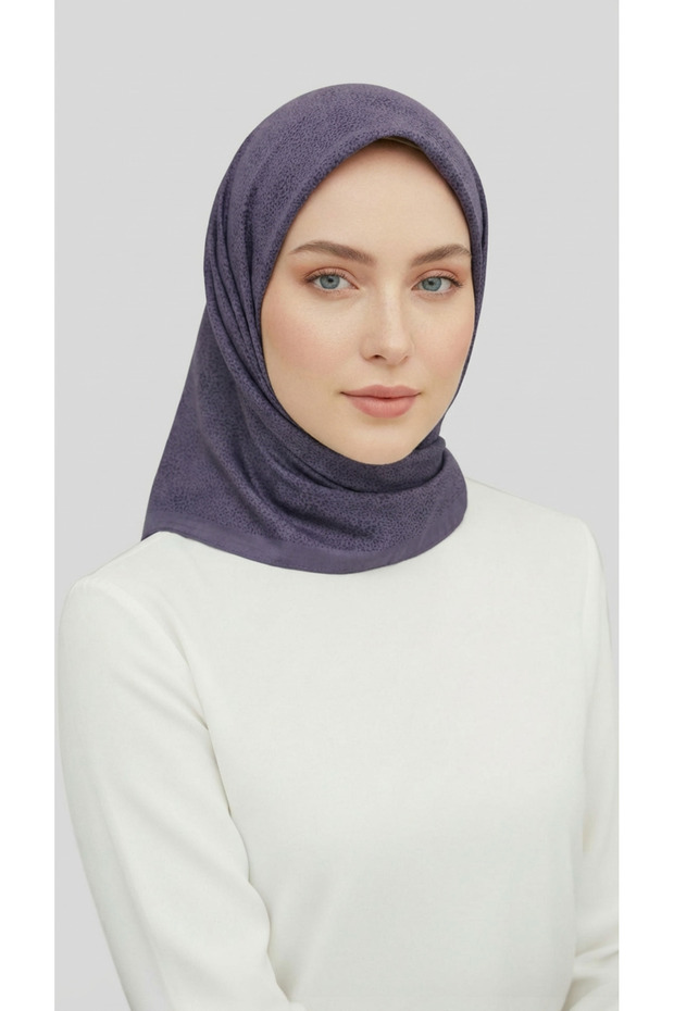 وشاح من الرايون بنقشة دقيقة - 1