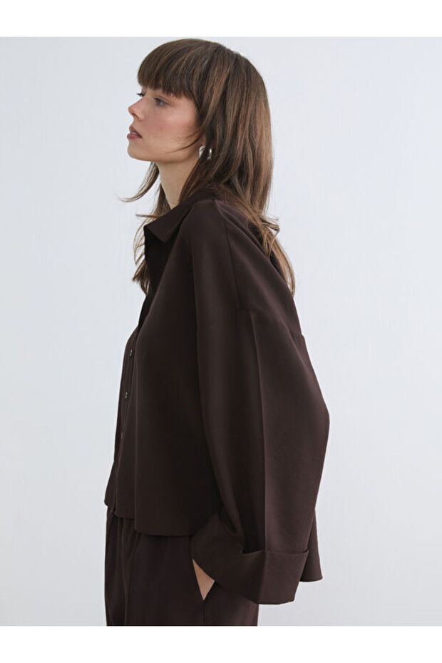 Esvab • Modern & Distinctive Loose Fit Women's Shirt