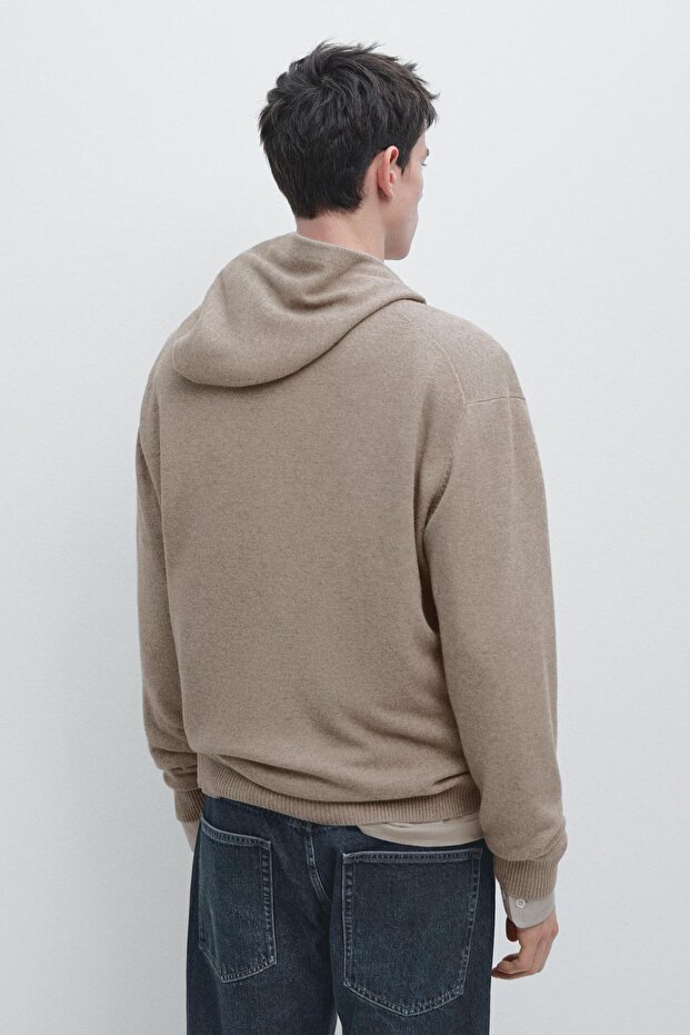 Yünlü kapüşonlu triko hırka - 4