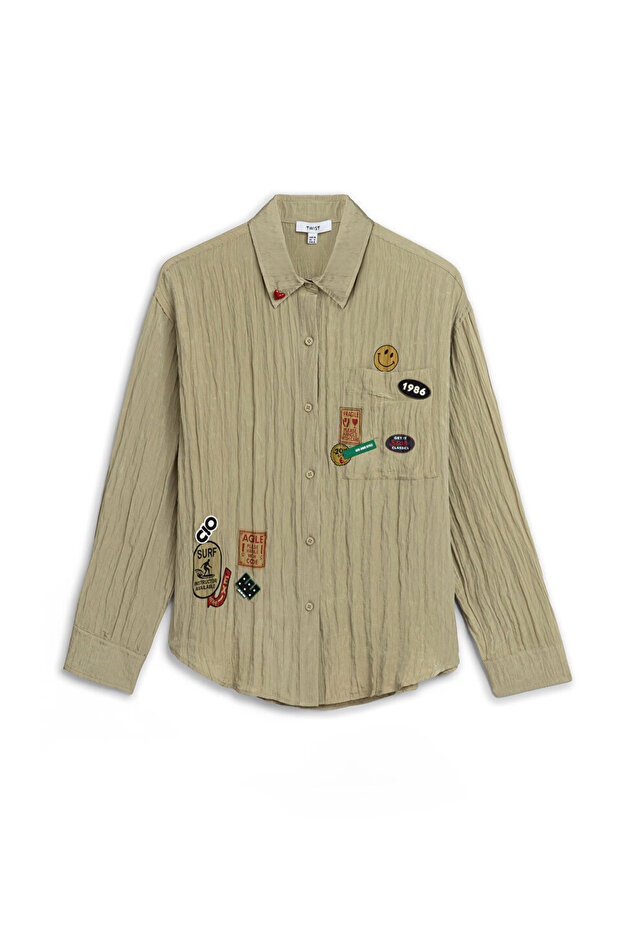 KIRIŞIK EFEKTLİ VE PATCH'Lİ GÖMLEK - 3