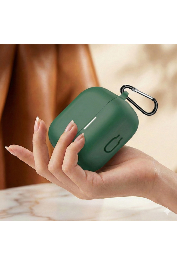 حافظة Ank3r Soundcore K20i من السيليكون غير اللامع باللون الأخضر الداكن مع جهاز تعليق