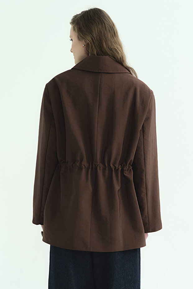 جاكيت بني بتفاصيل مزركشة - 7