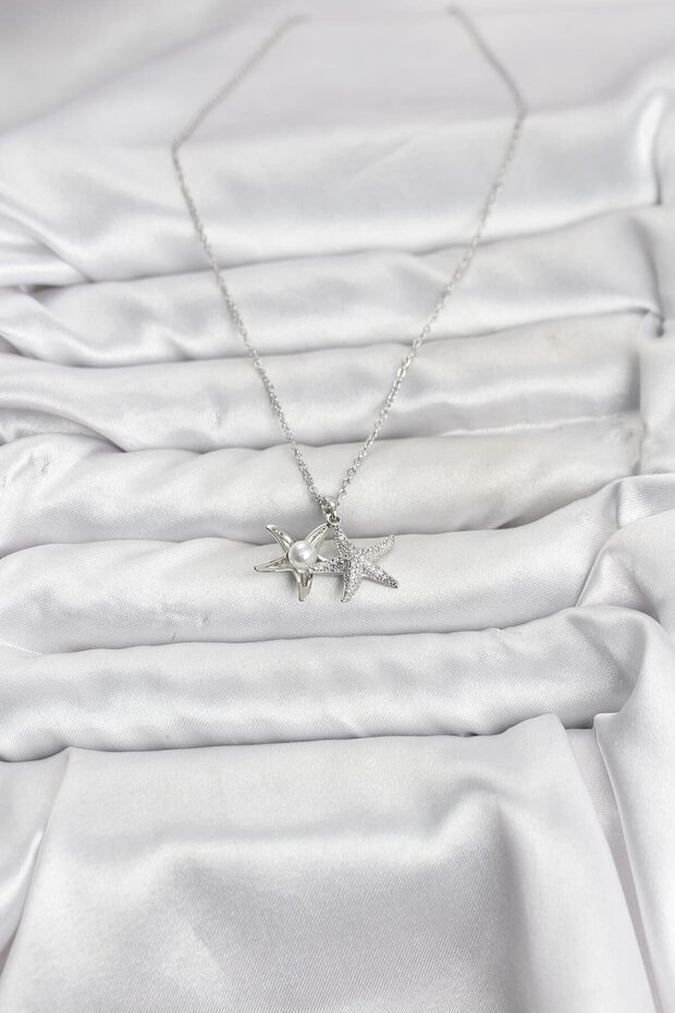 Zircon Sea Star Women's Necklace with Silver Steel Chain for Elegant Necks